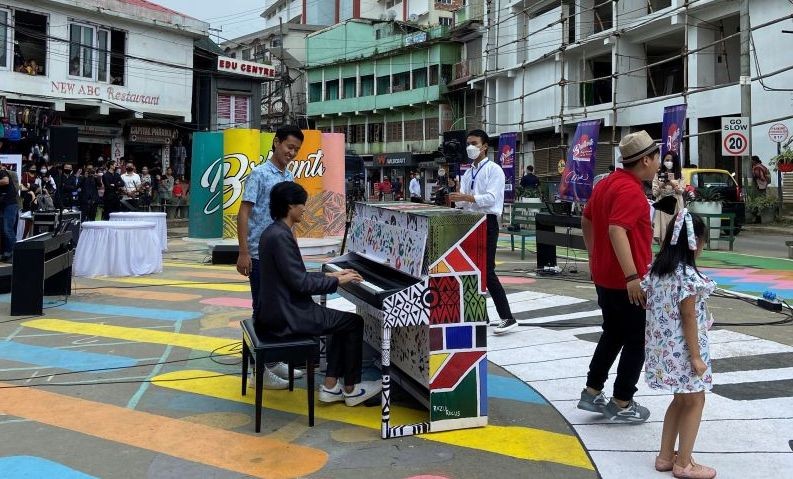 Street Piano Festival witnessed live piano performances in the open from a host of performers of all ages.